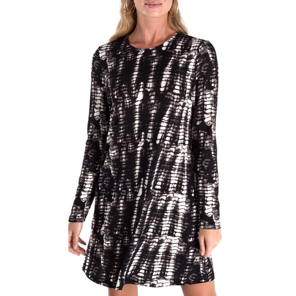 Gorgeous Boutique Long Sleeve Swing Dress